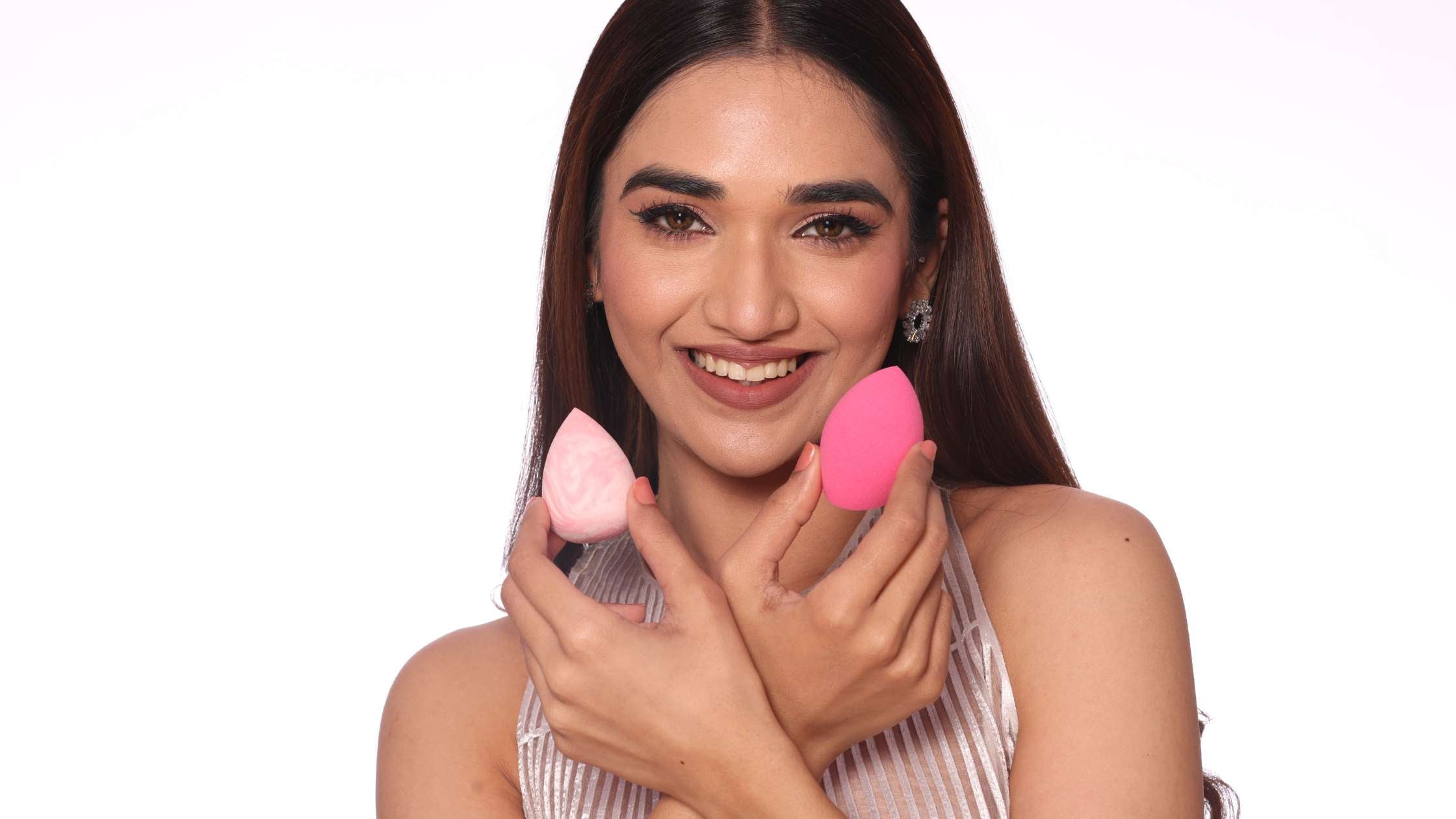 Your Ultimate Guide to Choosing the Best Makeup Sponge for Foundation Your Ultimate Guide to Choosing the Best Makeup Sponge for Foundation